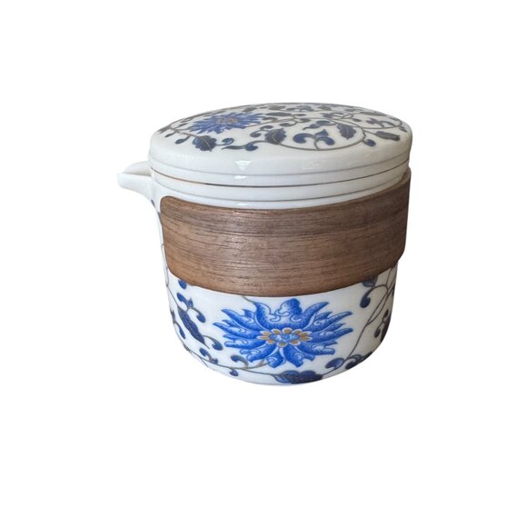 Lotus Flower Loose Leaf Teapot 3 Cups Strainer Lid Blue White Floral Meditation - Picture 10 of 16